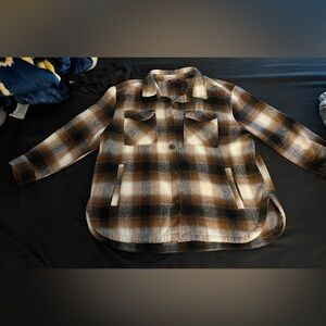 Women’s Member’s Mark 4 pocket plaid shacket in size XXL